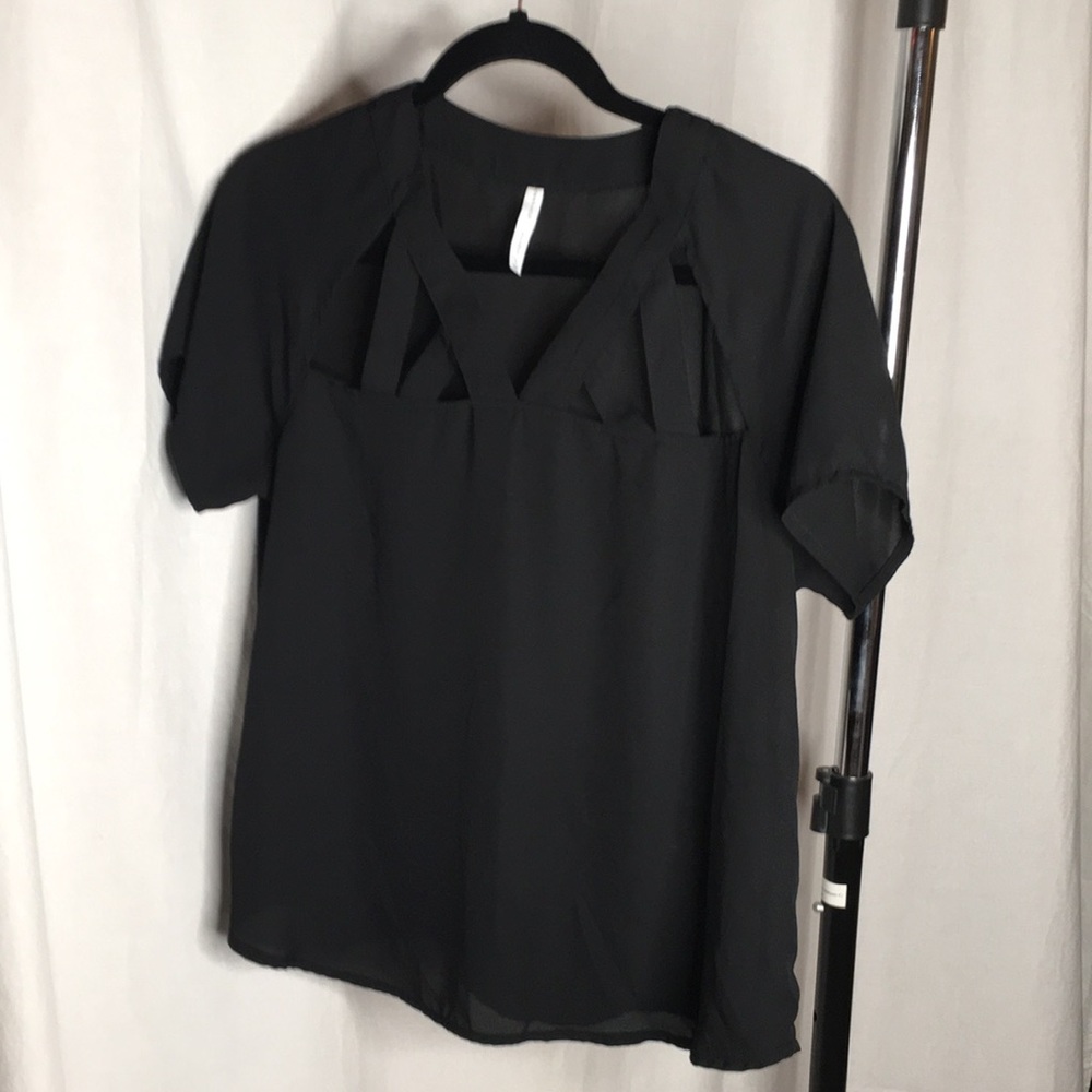 Grayson Threads Size Large Polyester cutout Blouse